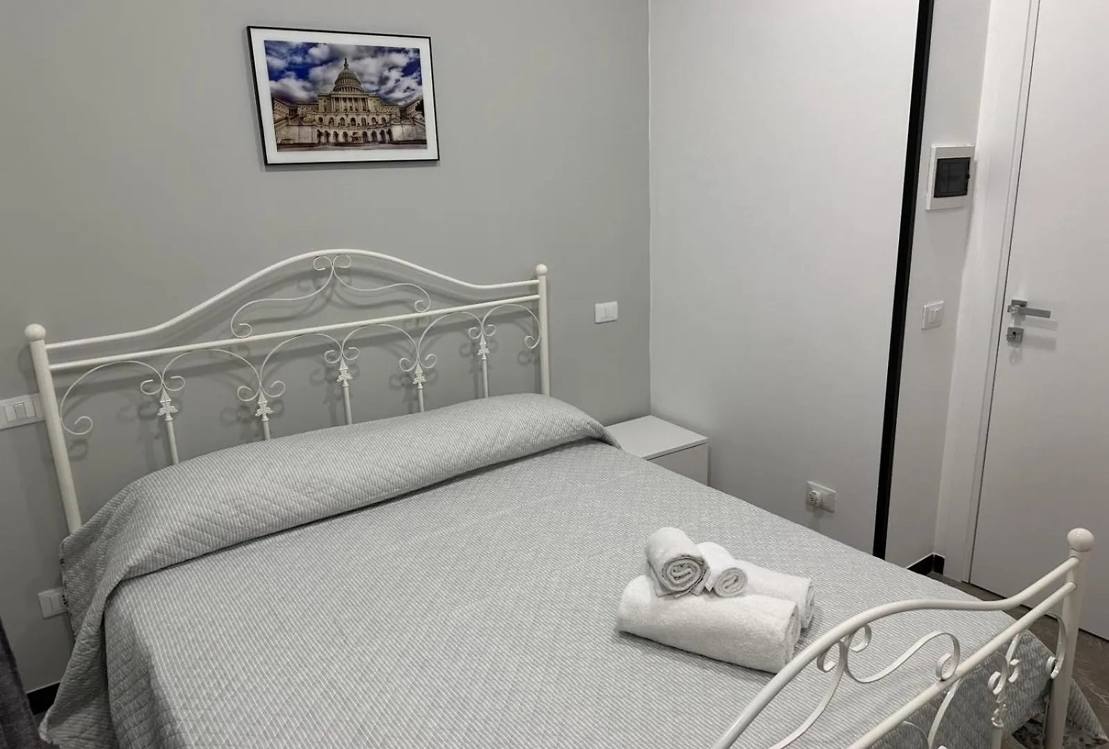 Le Camere Di Anna E Grazia Naples 0*,  Italy